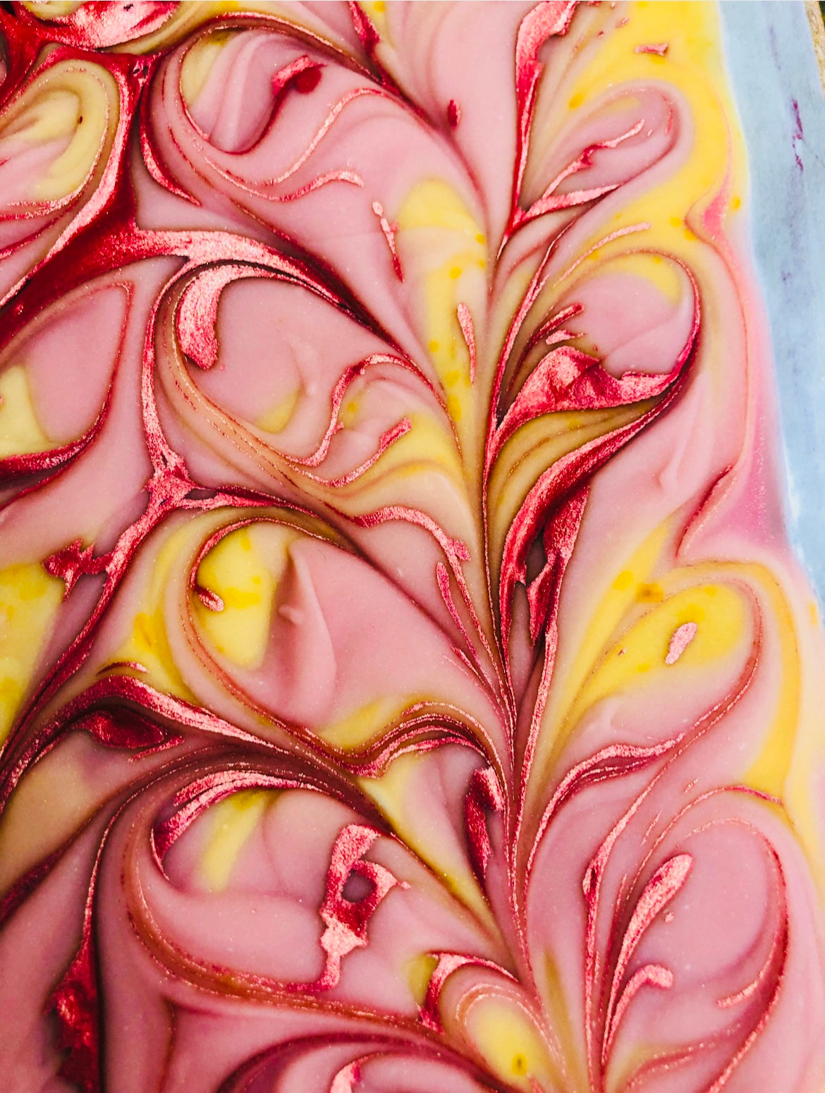 Pink Grapefruit Bergamot Soap💖🧡 Essential Oils/ Organic Calendula Petals/ Ethically Sourced Mica/ Artisanal Vegan Soap/ Organic & Fair-Trade Shea Butter/ Handcrafted on Vancouver Island, Victoria B.C. Canada🇨🇦